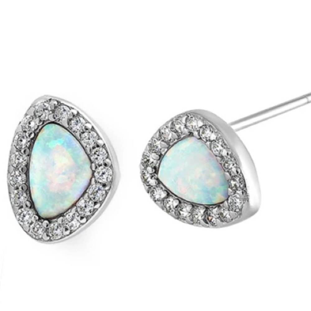 White lab opal halo studs